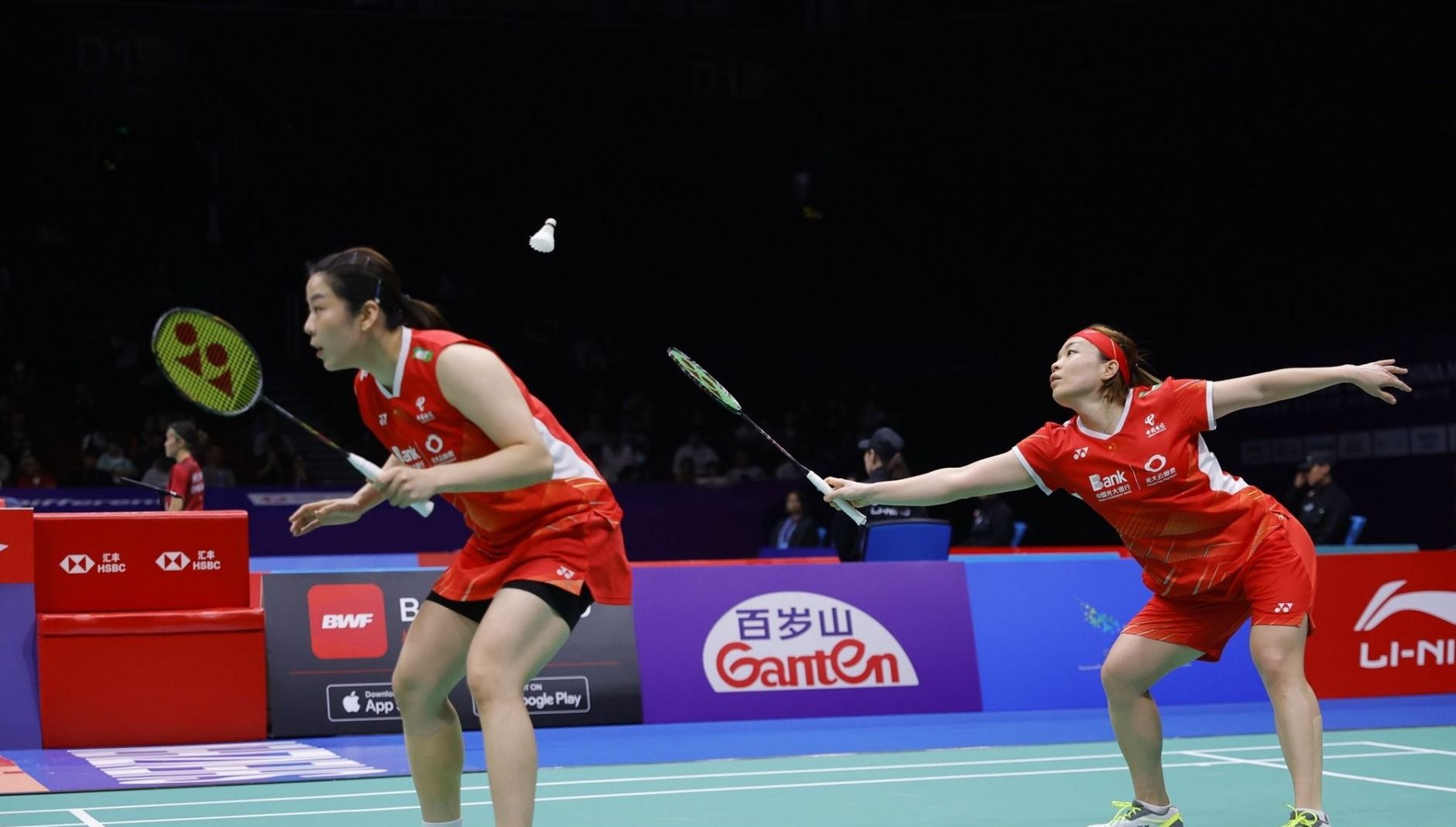 他在禁区外 他在禁区外