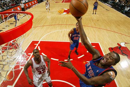 足球比赛中 足球比赛中