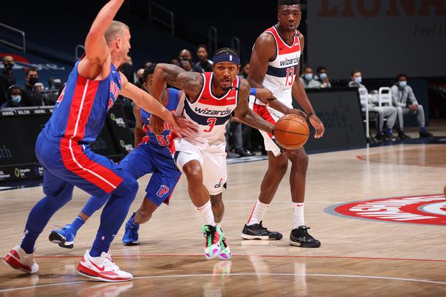 仅引起了球 仅引起了球