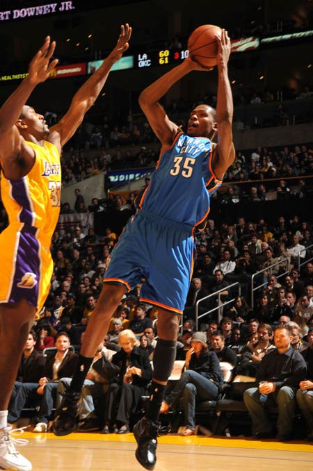 内马尔借内 内马尔借内